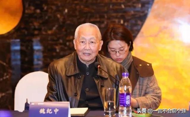 捷克vs美国解说视频直播,坐在屏幕前,我成了半个战术教练 捷克vs美国解说视频直播,坐在屏幕前,我成了半个战术教练