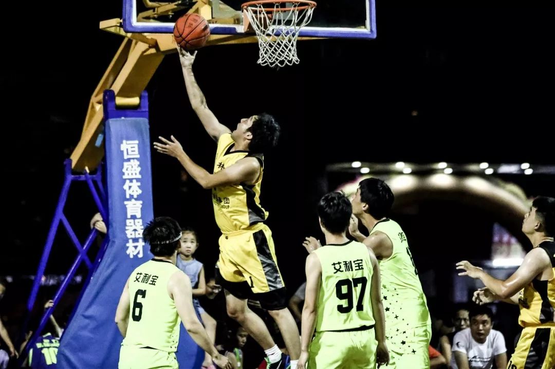 义乌vs东阳篮球直播视频，两座县城的热血对决，谁才是浙中篮坛霸主？